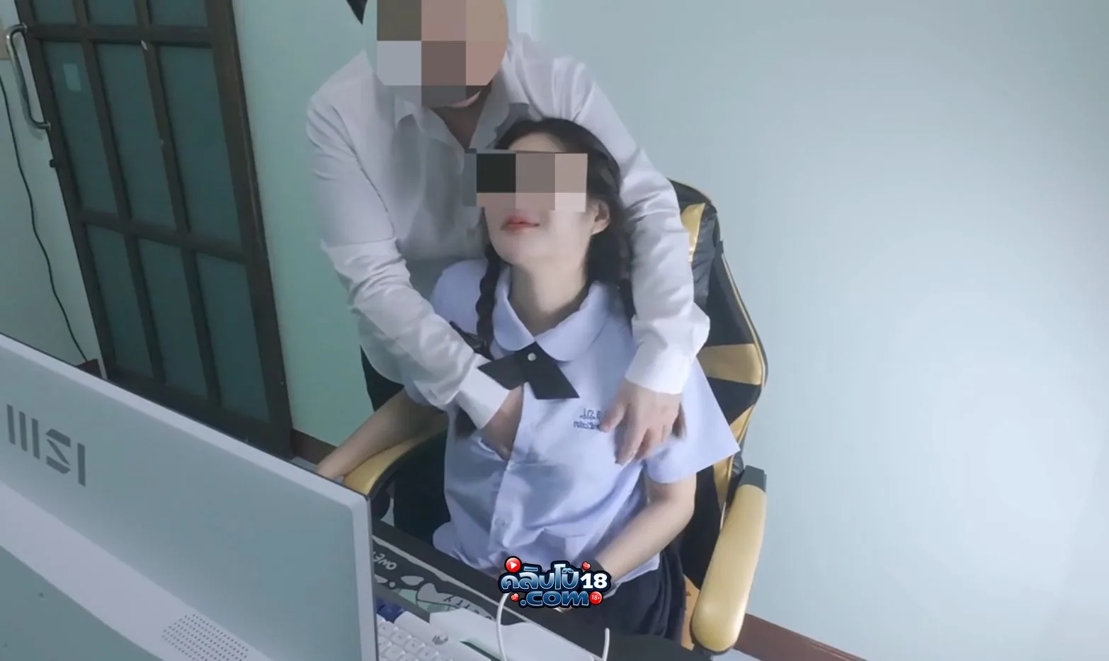 คลิปหลุด โอนลี่แฟน NinewThaiCute น้องนิว โดนตอกคาชุดนักเรียน ขาวเนียนนมสวย ยืนซอยท่าหมาบนโต๊ะคอมอย่างเด็ด เย็ดกันโคตรมันส์